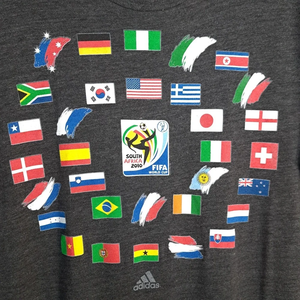 Adidas Men's South Africa 2010 FIFA World Cup T-Shirt Gray Football Flags Size M
